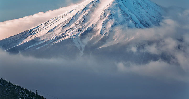 成都鹤鸣山，（通用2篇）(图1)